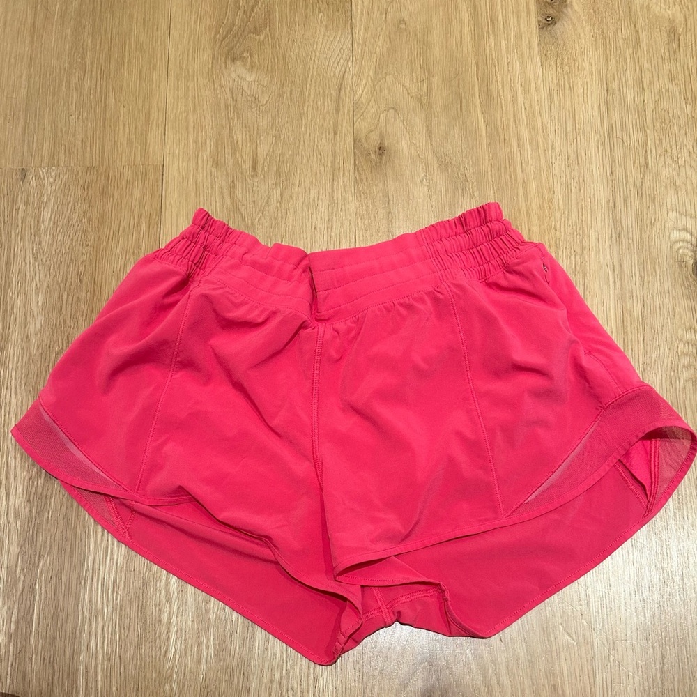 Lululemon Hotty Hot shorts